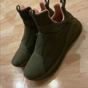 Puma women’s sneakers